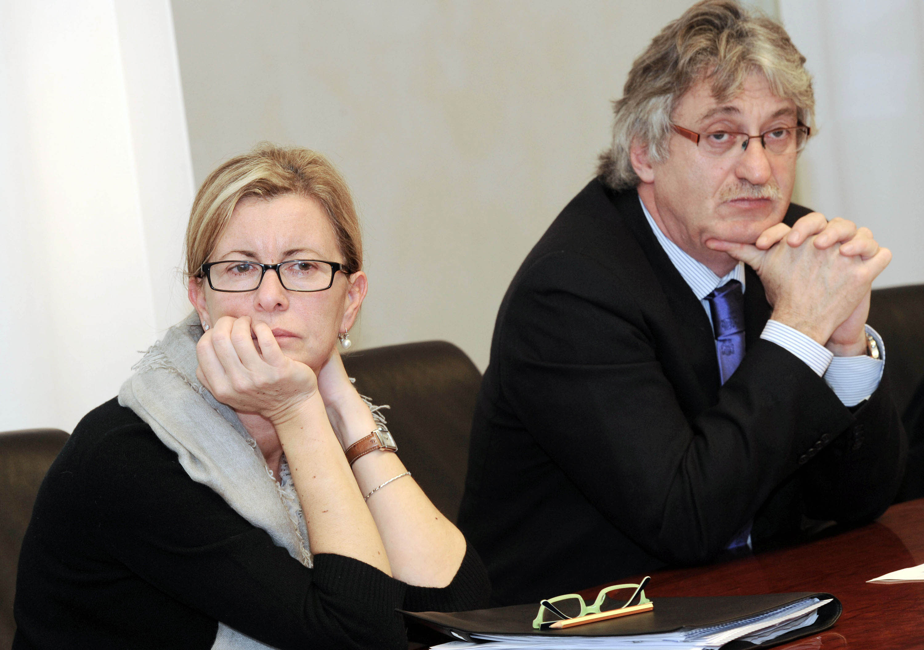 Sandra Savino (Assessore regionale Finanze) e Renzo Tondo (Presidente Friuli Venezia Giulia) in conferenza stampa sull'attribuzione del rating A+ di Standard &amp; Poor's alla Regione FVG. (Trieste 17/11/10)