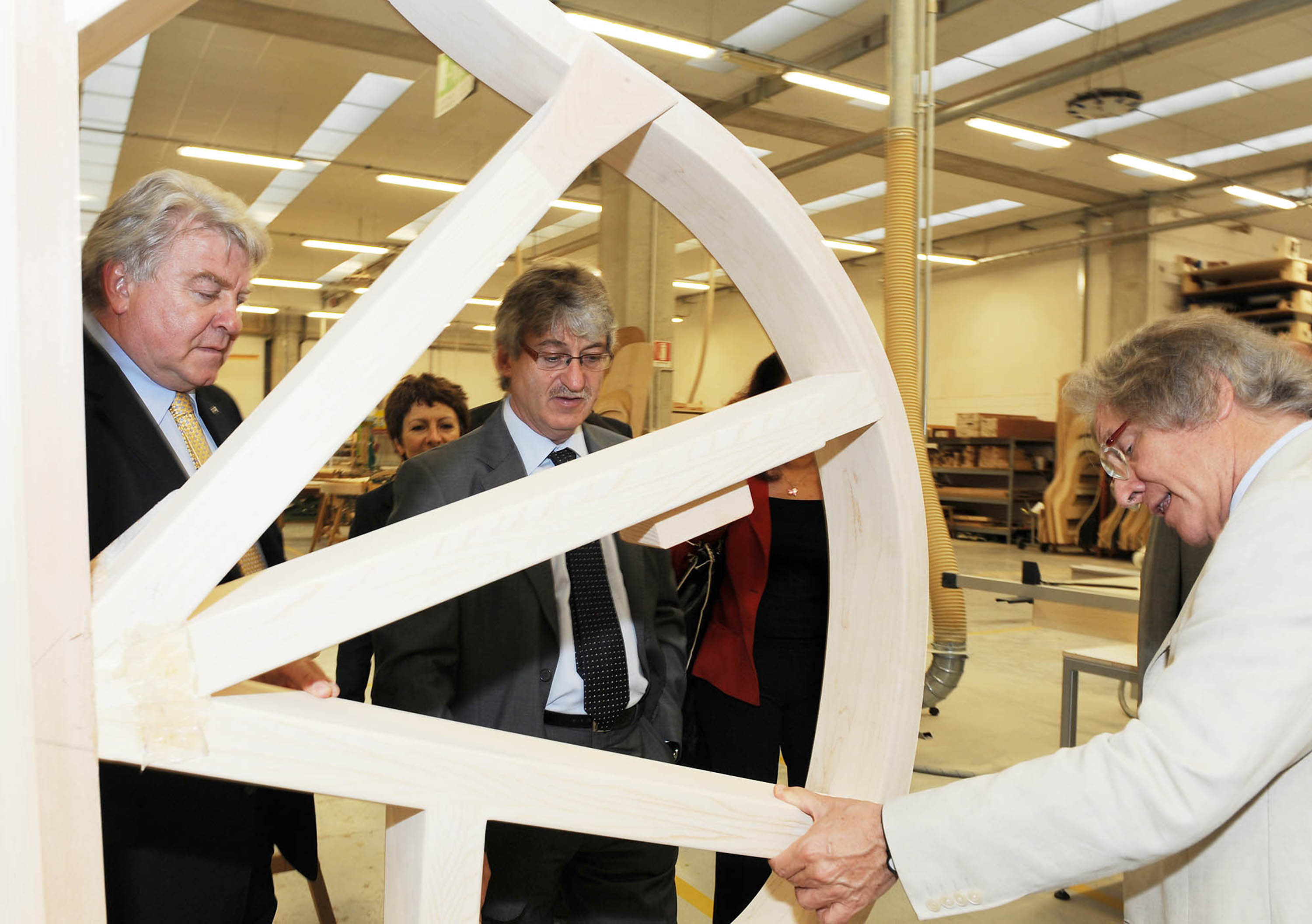 Elio De Anna (Assessore regionale Cultura) e Renzo Tondo (Presidente Friuli Venezia Giulia) visitano l'azienda con Paolo Fazioli, in occasione dell'inaugurazione dell'impianto fotovoltaico della Fazioli Pianoforti. (Sacile 07/06/11)