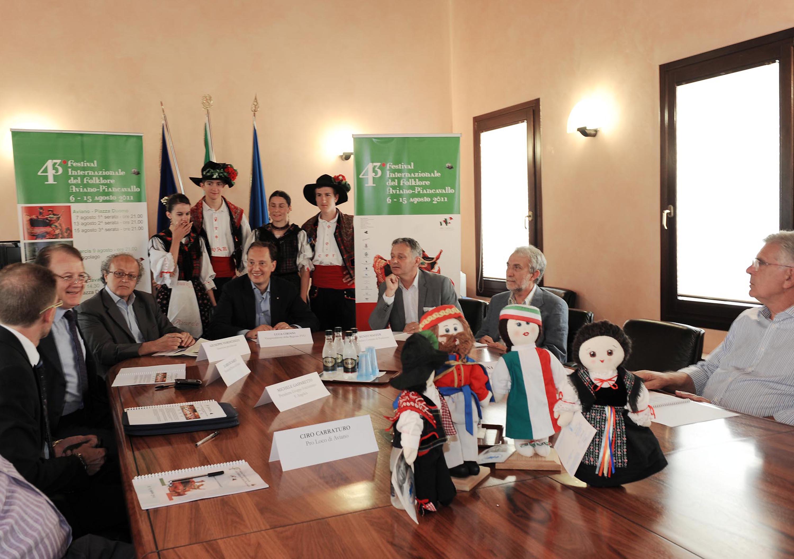 Luca Ciriani (Vicepresidente Friuli Venezia Giulia) alla presentazione del Festival internazionale del Folklore di Aviano-Piancavallo. (Pordenone 16/07/11)