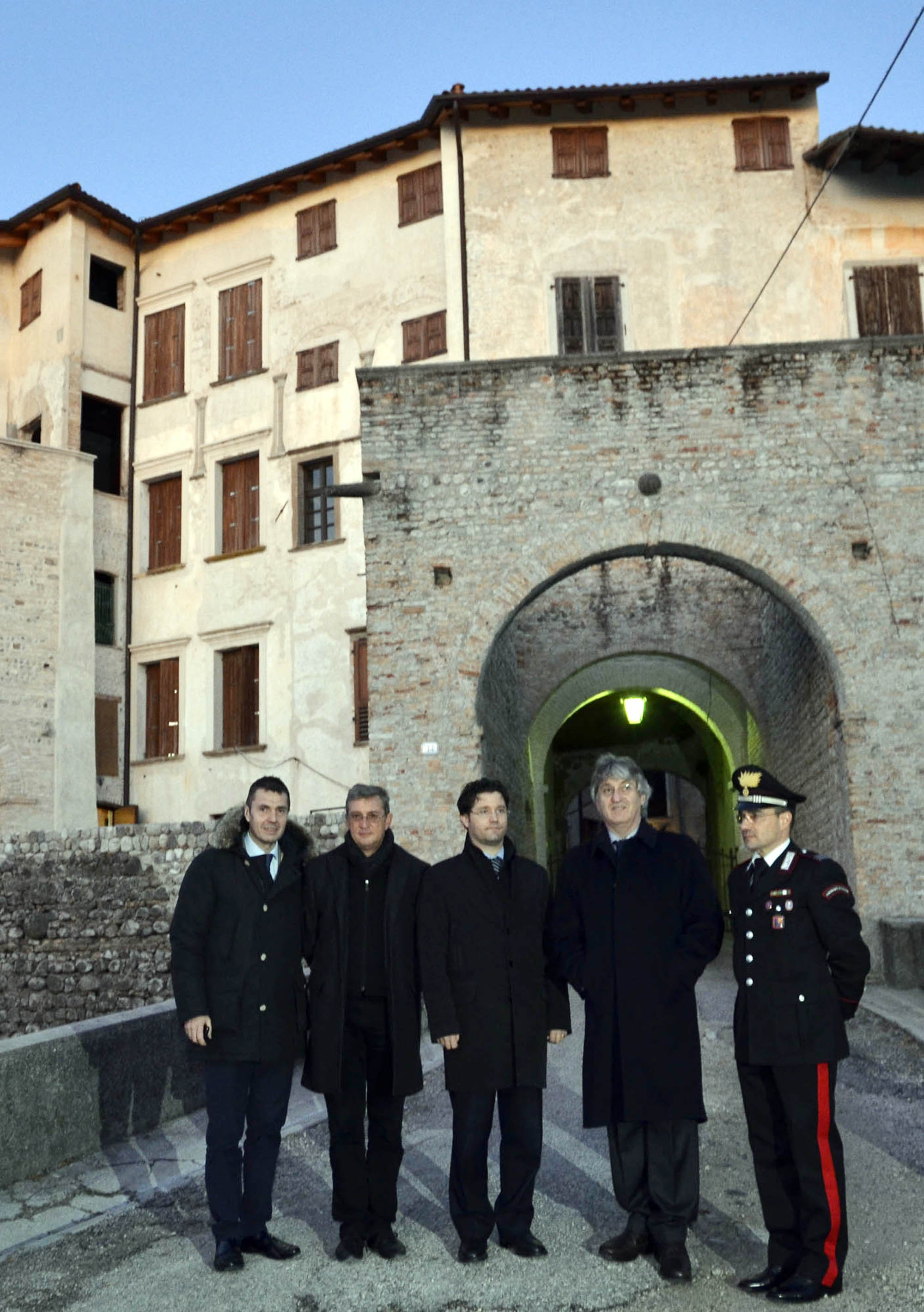 Renzo Tondo (Presidente Friuli Venezia Giulia) visita il castello accompagnato da Markus Murmair (Sindaco Valvasone). (Valvasone 22/02/12)