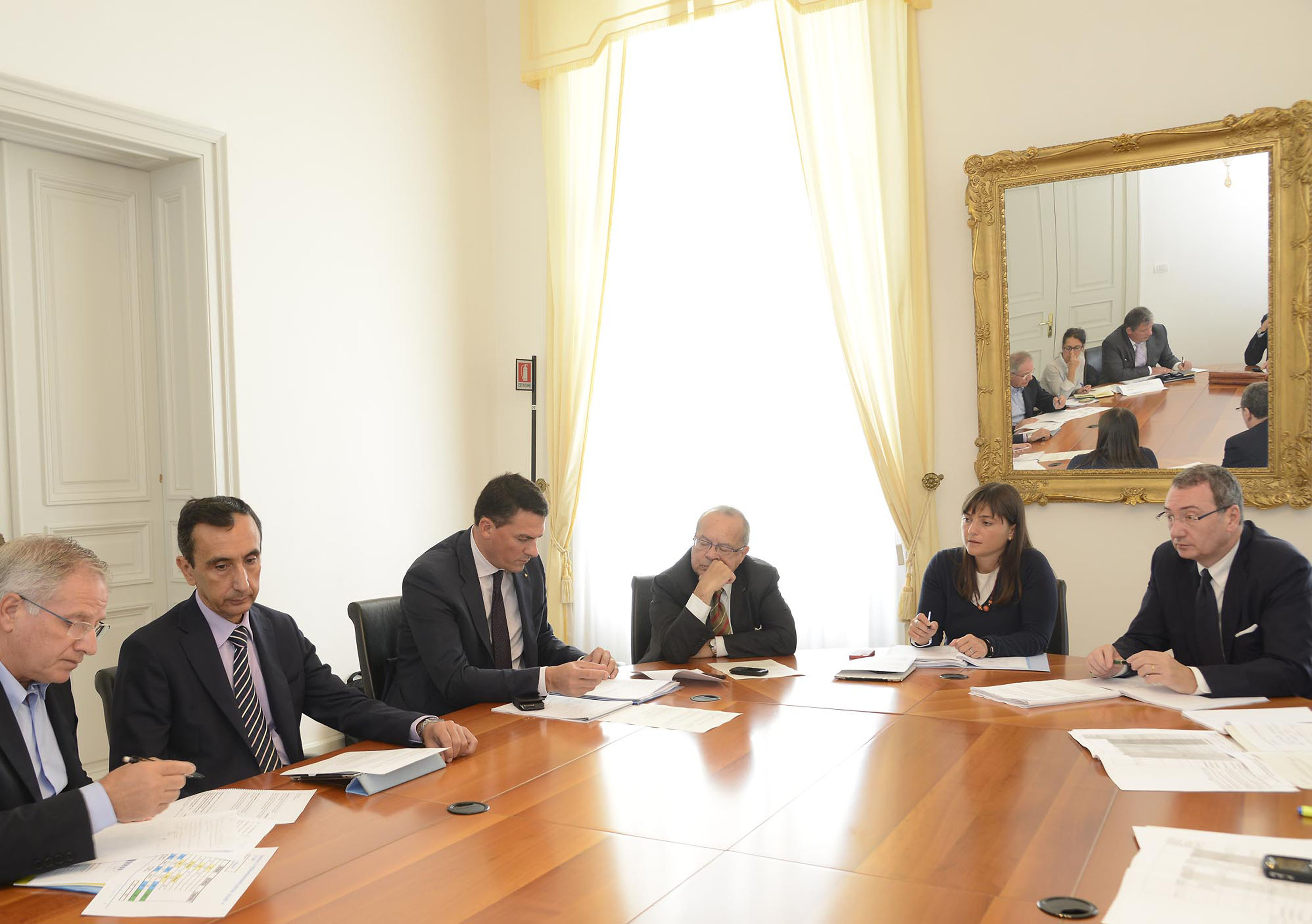 Debora Serracchiani (Presidente Friuli Venezia Giulia) e Sergio Bolzonello (Vicepresidente FVG e assessore regionale Attività produttive), con Michelangelo Agrusti (Presidente Unione Industriali Pordenone), incontrano i vertici dell'Ideal Standard. (Trieste 19/09/13)