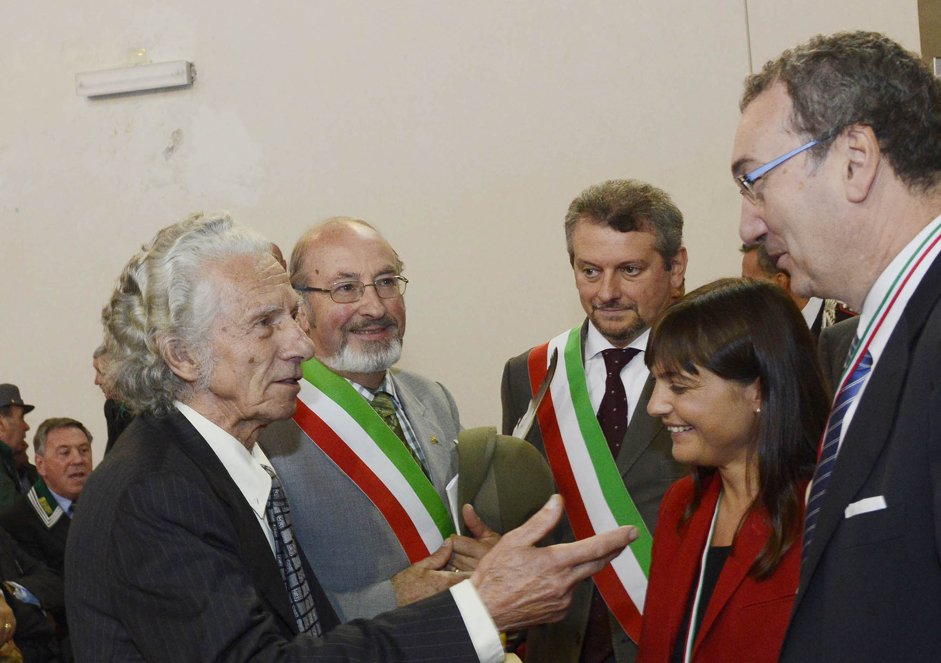 Debora Serracchiani (Presidente Friuli Venezia Giulia) e Sergio Bolzonello (Vicepresidente FVG e assessore regionale Risorse forestali) al 69° Raduno nazionale dei Forestali. (Cividale del Friuli 29/09/13)