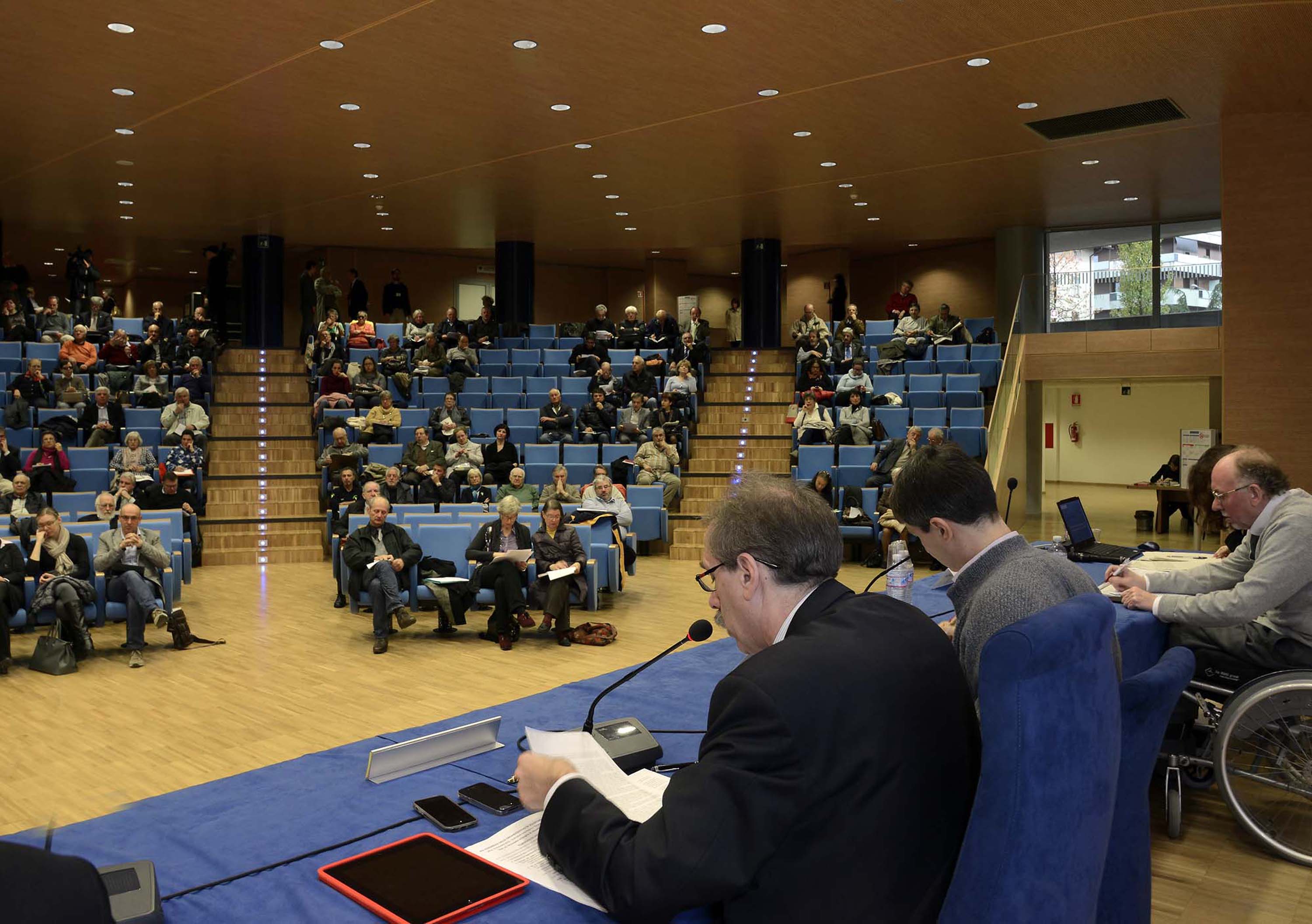 Gianni Torrenti (Assessore regionale Solidarietà)  alla XIII Assemblea regionale del Volontariato del FVG. (Udine 09/11/13)