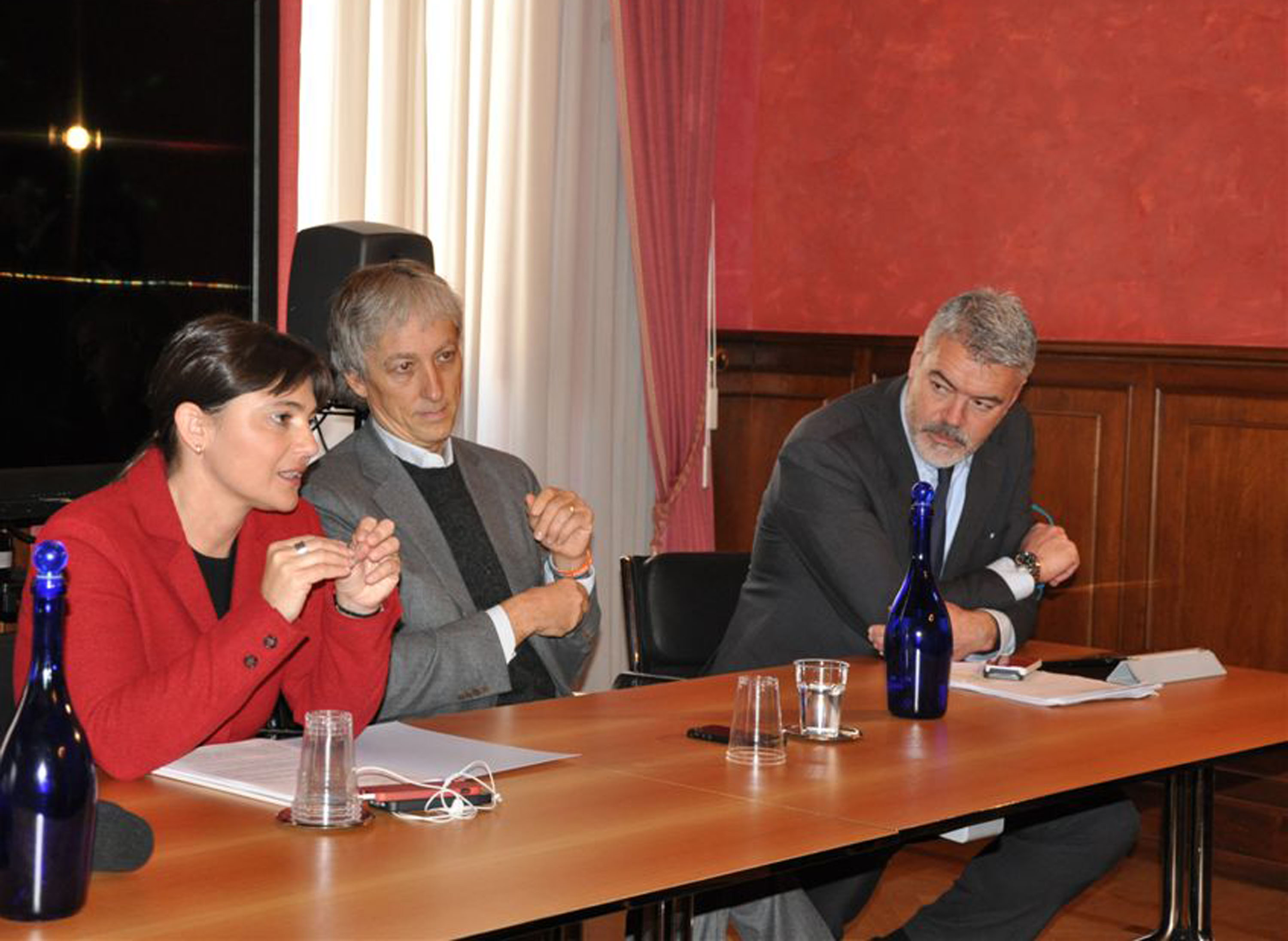 Debora Serracchiani (Presidente Friuli Venezia Giulia), Riccardo Luna (Presidente Associazione Wikitalia) e Paolo Panontin (Assessore regionale Funzione pubblica) alla presentazione del Progetto di Open Government &quot;Go-On-Italia&quot;, nella sede di rappresentanza della Regione FVG - Roma 11/12/2013