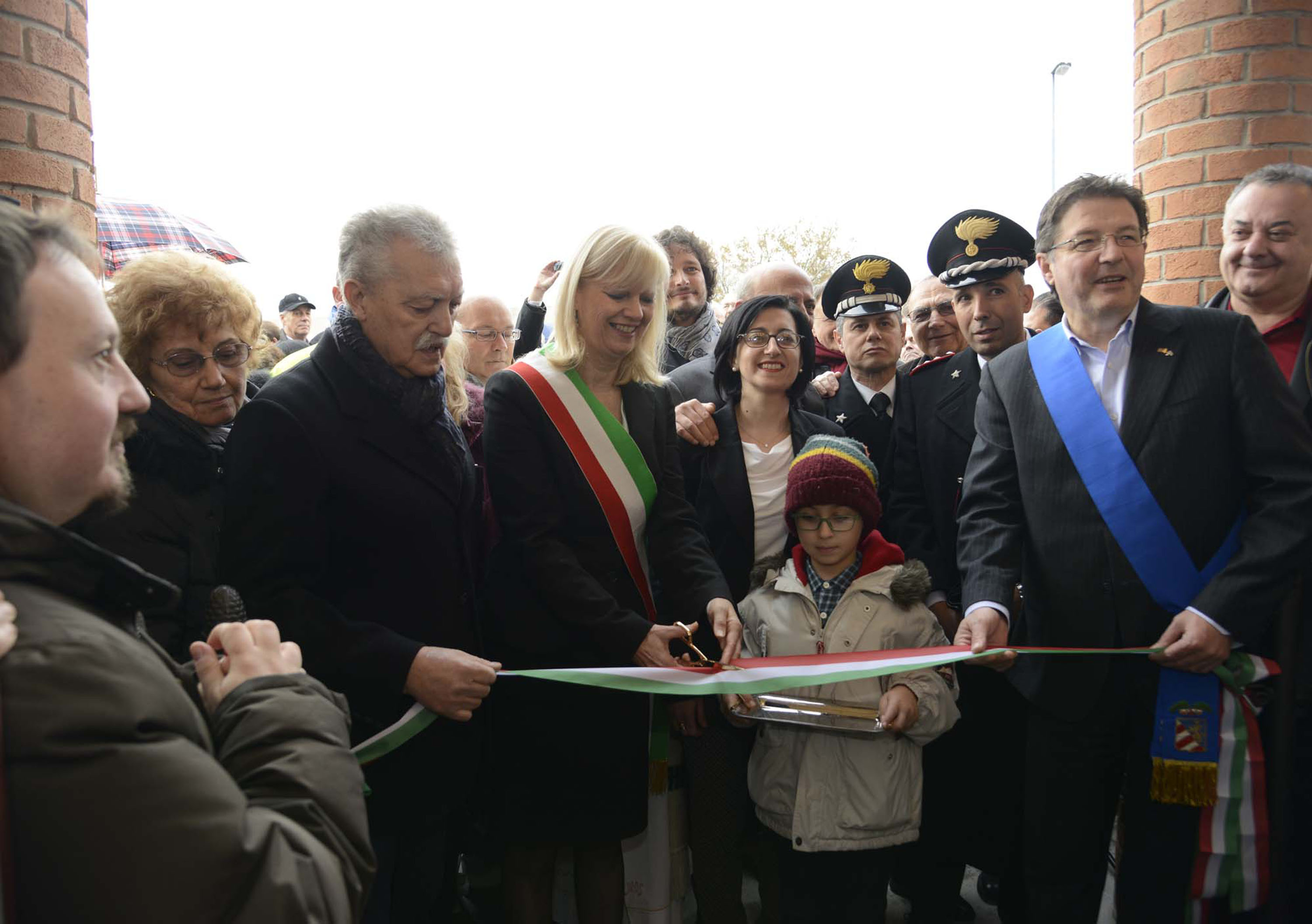 Silvia Altran (Sindaco Monfalcone), Sara Vito (Assessore regionale Ambiente ed Energia) ed Enrico Gherghetta (Presidente Provincia Gorizia) all'inaugurazione del complesso delle Terme Romane - Monfalcone 21/12/2013