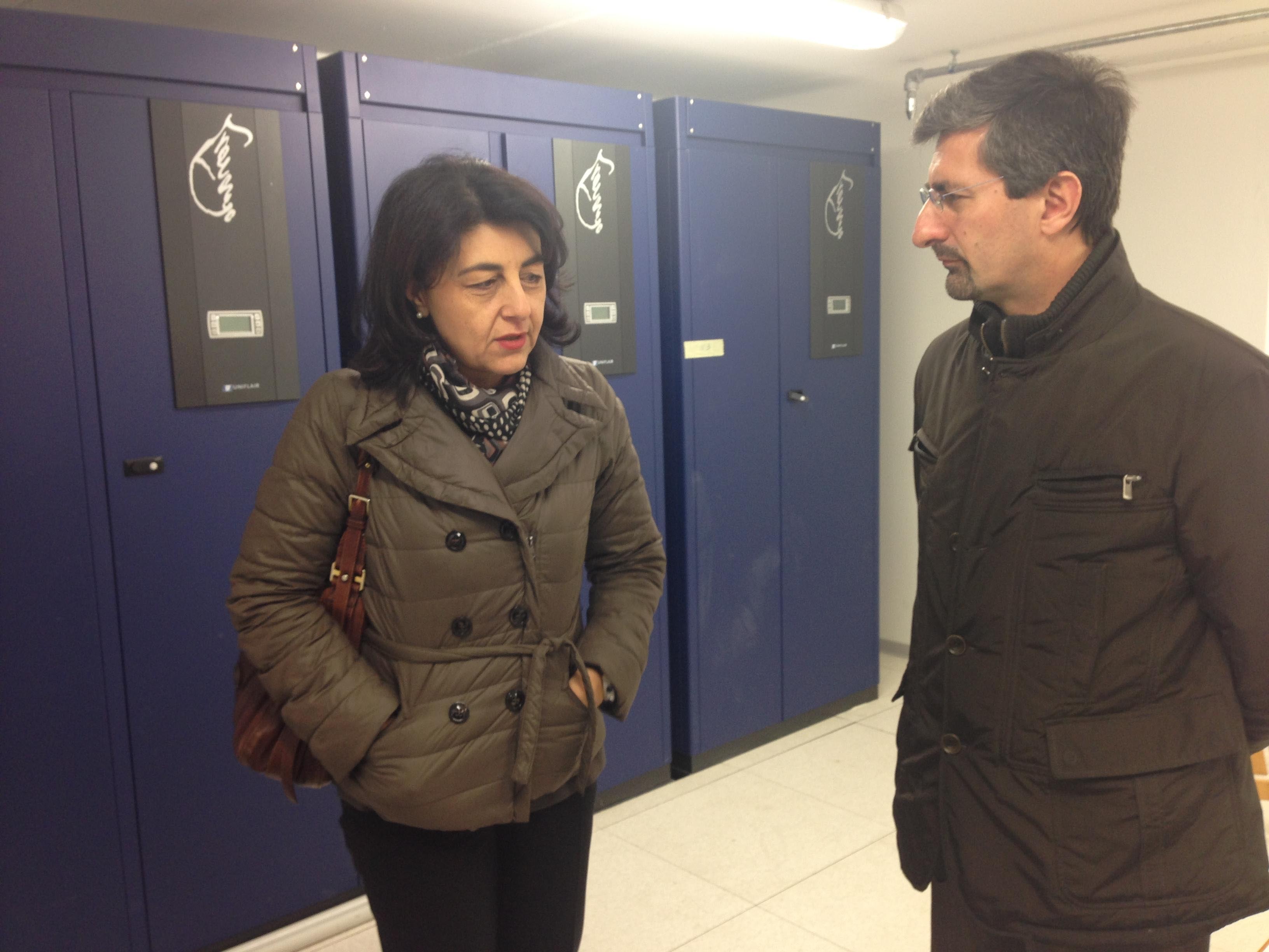 Mariagrazia Santoro (Assessore regionale Infrastrutture) e Andrea Carli (Sindaco Maniago) nel data center del centro direzionale del Consorzio NIP-Nucleo Industriale Pordenonese - Maniago 13/01/2014