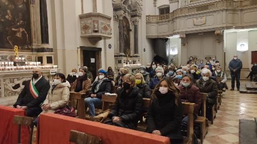 L'assessore regionale alle Finanze Barbara Zilli (seconda da destra nella prima bancata) alla celebrazione di San Valentino a Udine