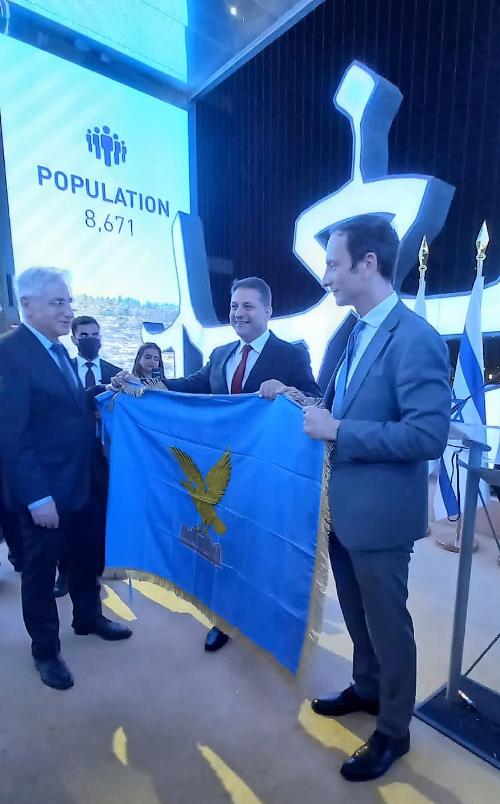Il Governatore della Regione Massimiliano Fedriga durante la consegna del manifesto delle learning cities alla presenza dei rappresentanti israeliani