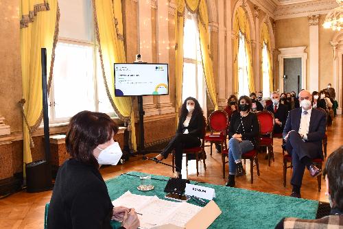 L'assessore regionale Alessia Rosolen nel corso del suo intervento