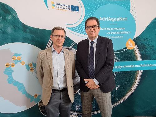 L'assessore regionale alle risorse Agroalimentari Stefano Zannier insieme a Marco Galeotti (Uniud), responsabile del progetto AdriAquaNet