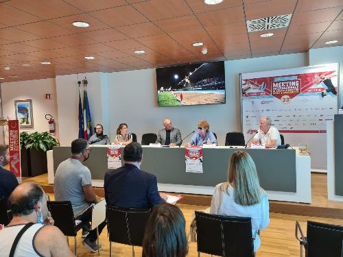 Un momento della presentazione del meeting di atletica "Sport e solidarietà" 2022 
