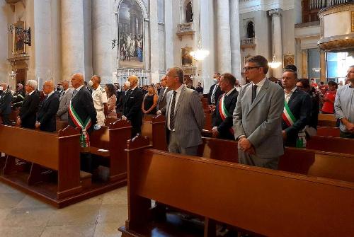 L'assessore regionale Pierpaolo Roberti durante la commemorazione funebre svoltasi a Trieste