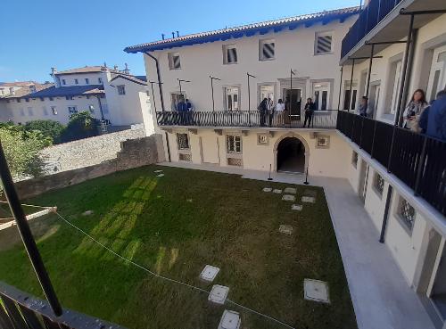 La palazzina Ater oggetto della riqualificazione