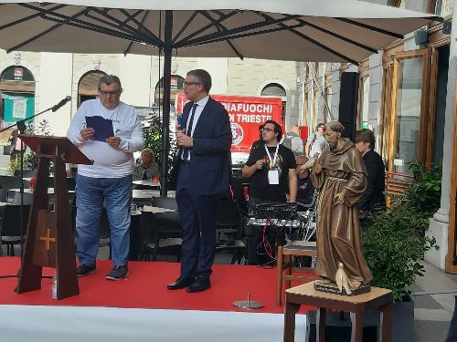 L'assessore regionale alla Sicurezza Pierpaolo Roberti apre l'Animal Festival in piazza Verdi a Trieste