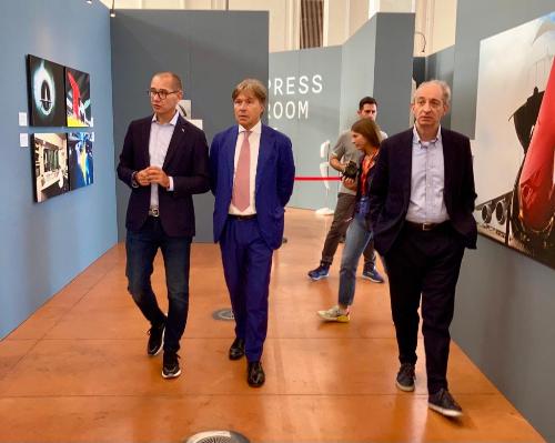 L'assessore Bini assiema al presidente della Barcolana Mitja Gialuz e il direttore generale di PromoturismoFvg Antonio Bravo