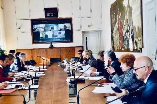 La  seduta odierna dell Giunta regionale nella Sala Multimediale del Palazzo della Regione