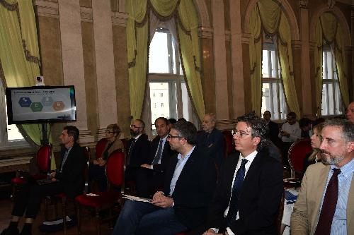 L’assessore regionale alle Autonomie locali Pierpaolo Roberti al workshop sulla comunicazione quantistica applicata ai trasporti e alla logistica (Quantum communications applied to port logistics).