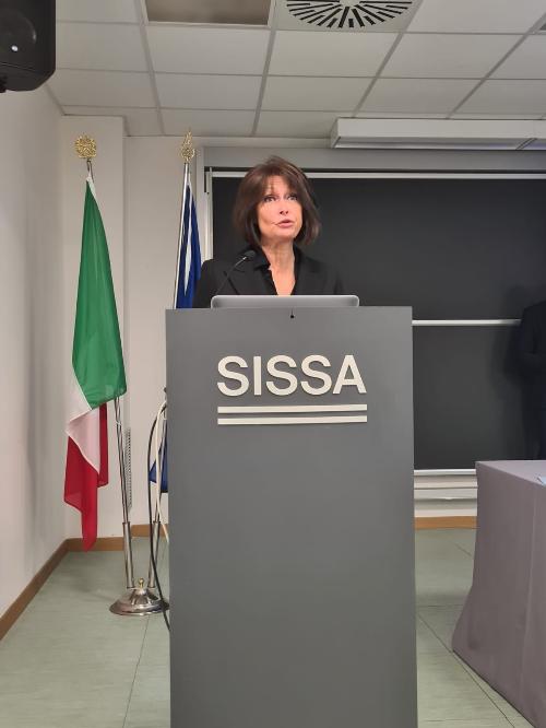 L'assessore regionale Alessia Rosolen porta il saluto istituzionale alla Sissa di Trieste in occasione della cerimonia di apertura del 44esimo anno accademico