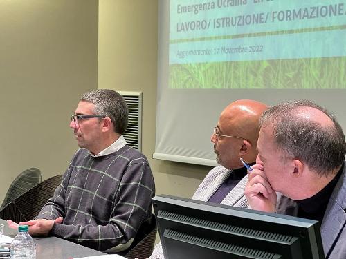 L'assessore regionale all'Immigrazione Pierpaolo Roberti (primo a sinistra) al convegno promosso dall'Anolf a Trieste sull'emergenza Ucraina