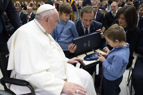 Il governatore del Friuli Venezia Giulia Massimiliano Fedriga durante l'udienza con sua Santità Papa Francesco. Copyright Vatican media