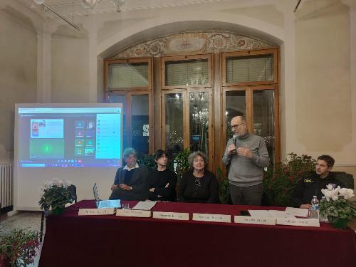 Il vicegovernatore Riccardo Riccardi interviene a palazzo Clabassi sul recupero dell'area storica e archeologica di Ovaro