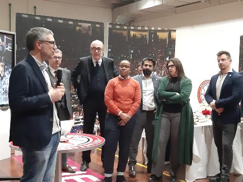 L'assessore regionale Pierolao Roberti alla presentazione della nuova proprietà della Pallacanestro Trieste