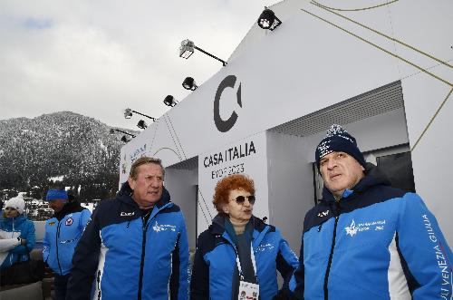 L'assessore Gibelli con il presidente del Coni Fvg Giorgio Brandolin (a sinistra) e il sindaco di Tarvisio Renzo Zanette (a destra)