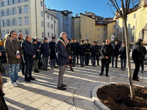 L'assessore regionale alla Sicurezza Pierpaolo Roberti alla commemorazione dedicata a Giovanni Palatucci, durante la quale è stato piantato un albero a perenne ricordo dell'ultimo questore di Fiume.