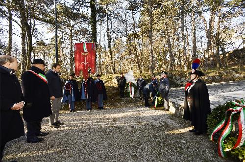 La deposizione di una corona commemorativa alla foiba di Monrupino, alla quale hanno preso parte oltre al governatore Fedriga e al prefetto di Trieste Pietro Signoriello, il primo cittadino di Trieste Dipiazza e l'assessore alla Sicurezza Roberti.
