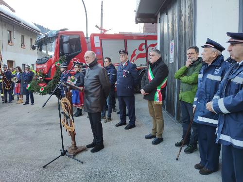 Il vicegovernatore Riccardo Riccardi interviene alla cerimonia di consegna della nuova autobotte al Corpo Pompieri Volontari di Camporosso