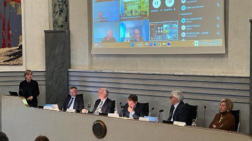 L'assessore alle Finanze Barbara Zilli interviene all'assemblea dei soci di Autovie Venete a Trieste