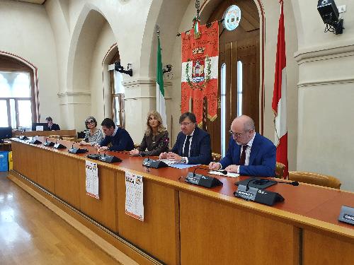 La conferenza stampa di presentazione del Pordenone Job Day nella sala consiliare del Comune di Pordenone