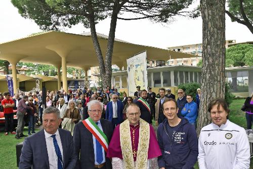 Il governatore del Friuli Venezia Giulia Fedriga con l'assessore al Turismo Bini all'inaugurazione della stagione balneare 2023 a Grado