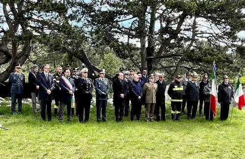 La rappresentanza istituzionale presente alla cerimonia commemorativa del settantottesimo anniversario della morte dei 97 finanzieri deportati dalla caserma di via Campo Marzio di Trieste, uccisi e infoibati dalle milizie titine nel 1945 pochi giorni dopo la liberazione della città dall'occupazione nazista