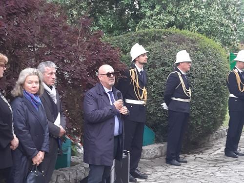 L'assessore regionale al Patrimonio Sebastiano Callari interviene alla cerimonia nel Parco della Rimembranza di Gorizia a ricordo dei deportati goriziani in Jugoslavia a opera dei titini