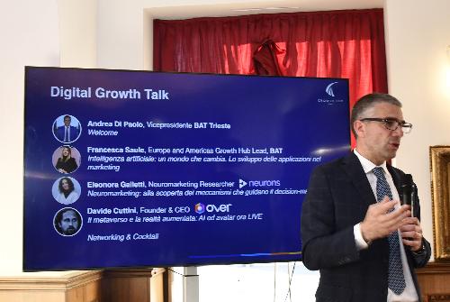 L'assessore regionale alle Autonomie locali Pierpaolo Roberti all’evento "It’s time to GROW digital", organizzato a Trieste da British American Tobacco.