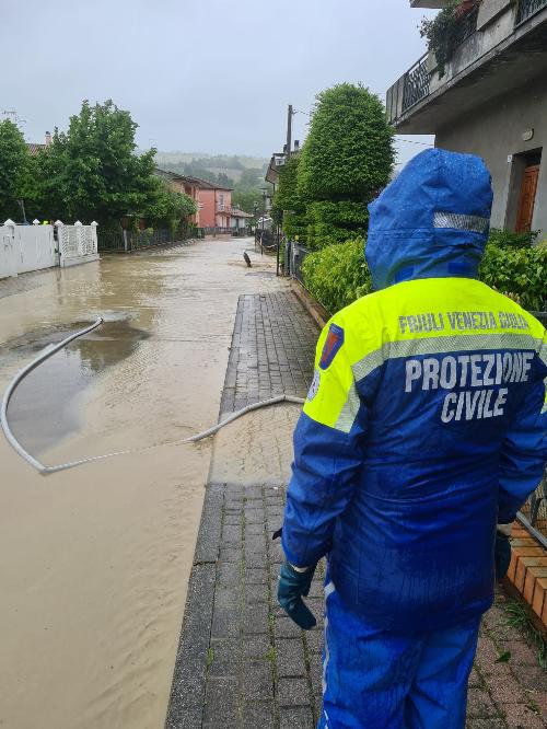 I volontari della Protezione civile del Friuli Venezia Giulia partiti per prestare soccorso alla popolazione dell'Emilia-Romagna colpita dell'alluvione.