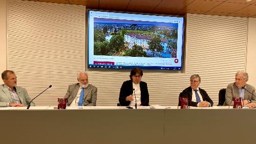 L'assessore regionale alle Attività produttive e Turismo, Sergio Emidio Bini, in occasione della presentazione della 90^ Fiera regionale dei vini di Buttrio.