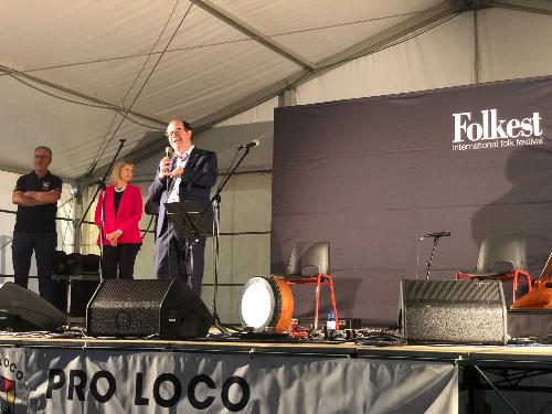 Il vicegovernatore con delega alla Cultura Mario Anzil a Campoformido ha preso parte al concerto di apertura di Folkest