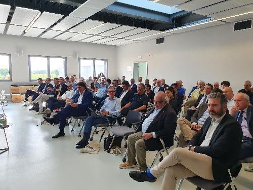 La platea all'iniziativa Roadmap del Cluster tecnologico nazionale fabbrica intelligente che si è tenuto alla Lef di San Vito al Tagliamento