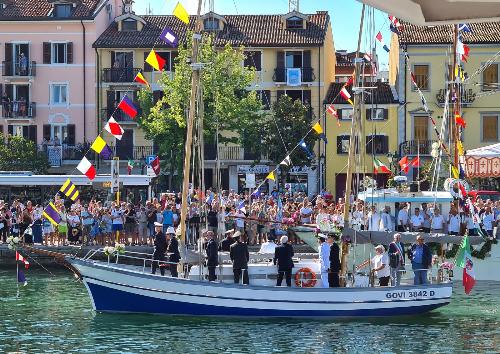 L'assessore regionale Sebastiano Callari prende parte alla processione via mare del Perdon di Barbana a Grado