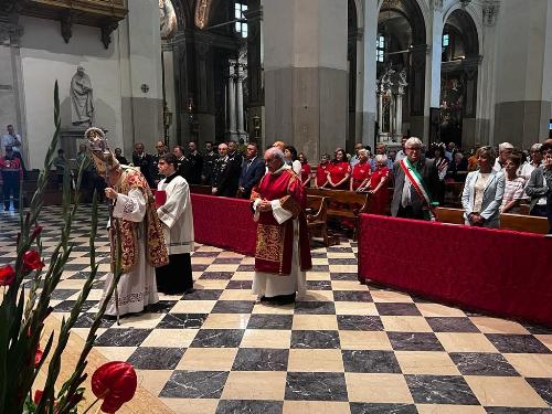 L'arcivescovo Mazzocato nel duomo di Udine