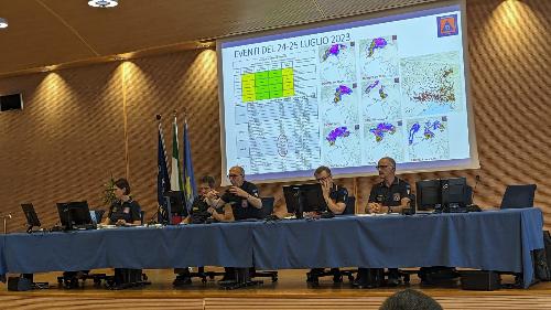 L’assessore regionale con delega alla Protezione civile Riccardo Riccardi a Udine nella sede della Regione di via Sabbadini all’incontro con i sindaci per l'emergenza maltempo.