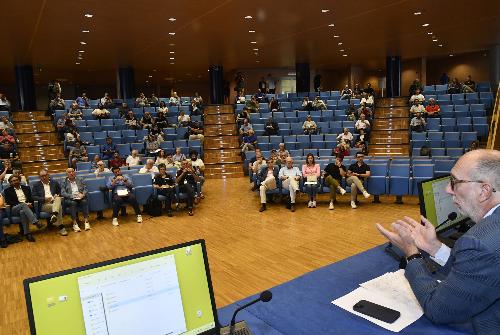 La platea dei tecnici presenti a Udine all'incontro con l'assessore Riccardo Riccardi