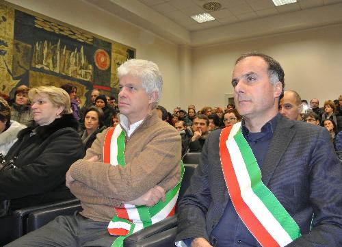 I sindaci Claudio Pedrotti (Pordenone) e Stefano Turchet (Porcia) durante l'incontro con le delegazioni di lavoratori degli stabilimenti Electrolux di Porcia (PN) e di Susegana (TV) - Trieste 17/01/2014