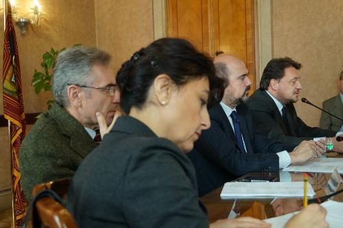 Mariagrazia Santoro (Assessore regionale Pianificazione territoriale) all’incontro interregionale e firma dell’accordo per lo sviluppo della filiera del pioppo – Venezia 29/01/2014
