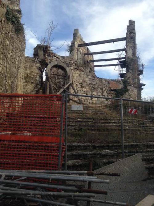 Il cantiere dei lavori di recupero del castello - Colloredo di Monte Albano 15/02/2014