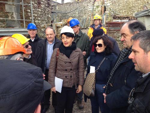Mariagrazia Santoro (Assessore regionale Lavori pubblici) visita i cantieri dei lavori di recupero del castello - Colloredo di Monte Albano 15/02/2014