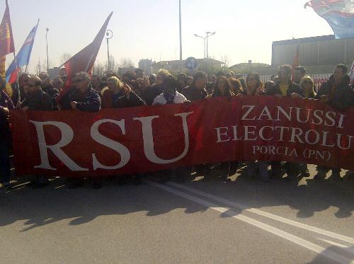 Manifestazione dei lavoratori dell'Electrolux - Porcia 07/03/2014