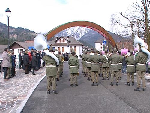 Inaugurazione dell'arco in legno lamellare costruito per l'arrivo sullo Zoncolan della Tappa Maniago-Monte Zoncolan del 97° Giro d'Italia - Ovaro 24/03/2014